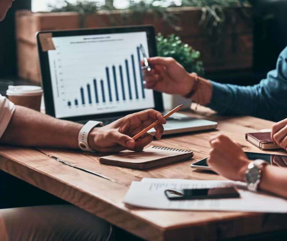 o que observar antes de contratar transportadora - Como escolher a transportadora certa para sua loja?