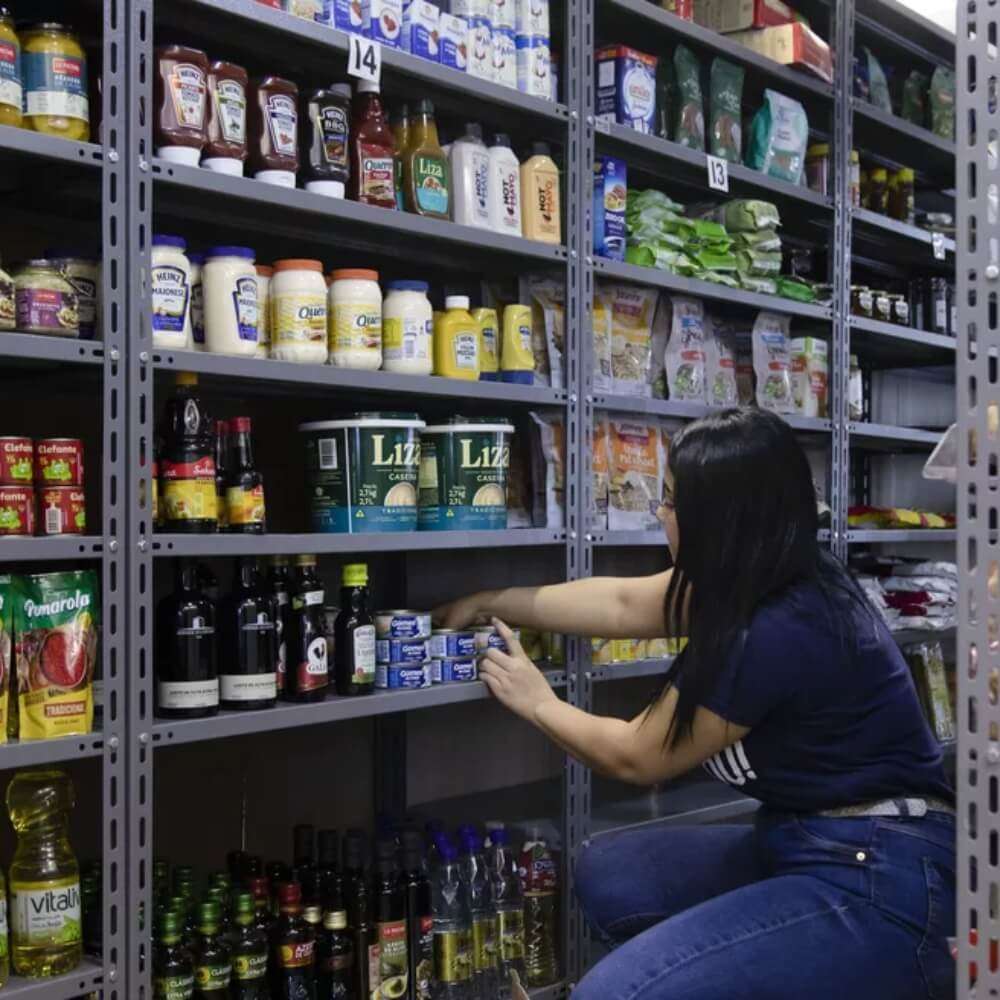 Dark Store: conheça essa tendência capaz de melhorar a logística do seu e-commerce economia operacional - Dark Store: conheça essa tendência capaz de melhorar a logística do seu e-commerce