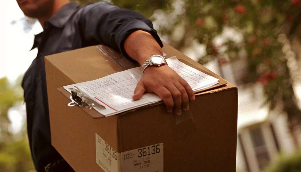 Caixa de entrega - Como escolher a melhor transportadora para seu e-commerce em 2026