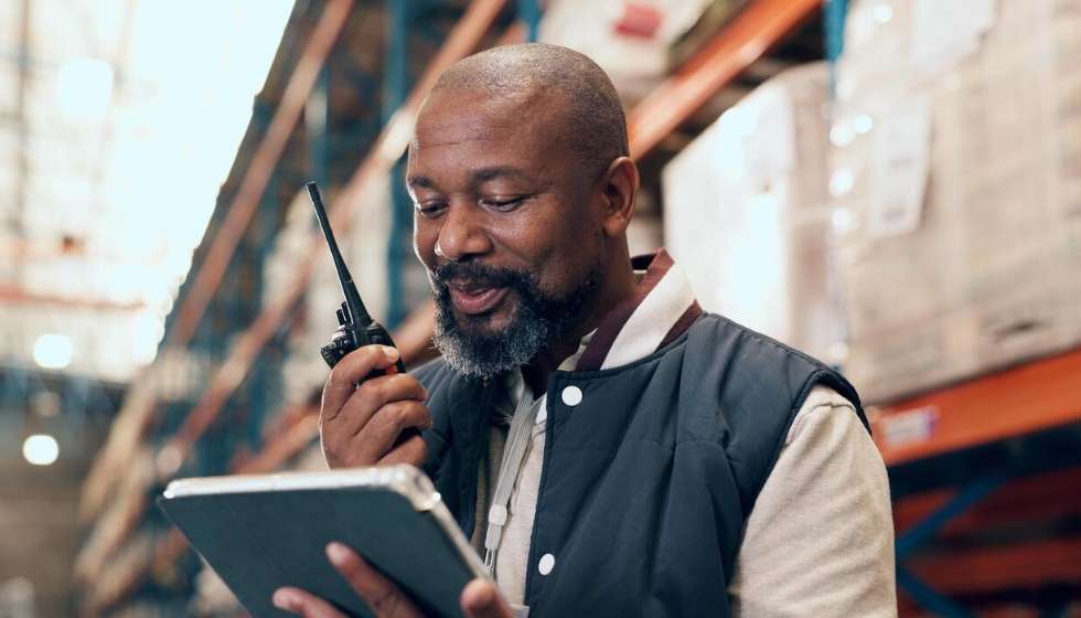 Ilustração da estratégia de frete grátis na primeira compra para reduzir abandono de carrinho